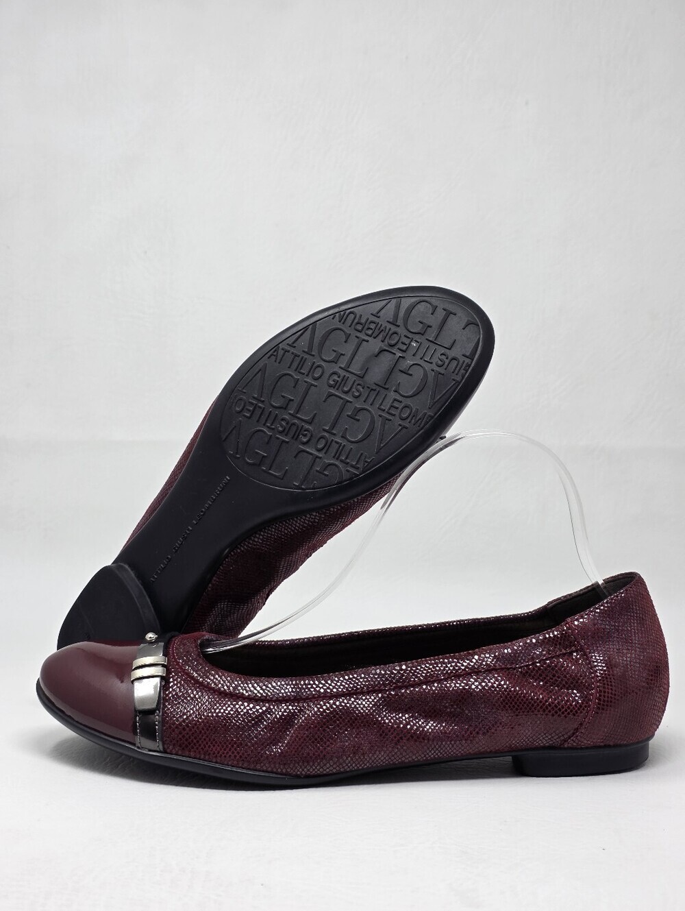 AGL  Burgundy Patent Leather Cap Toe Ballet Flats Women's Size 39.5 Pre-owned